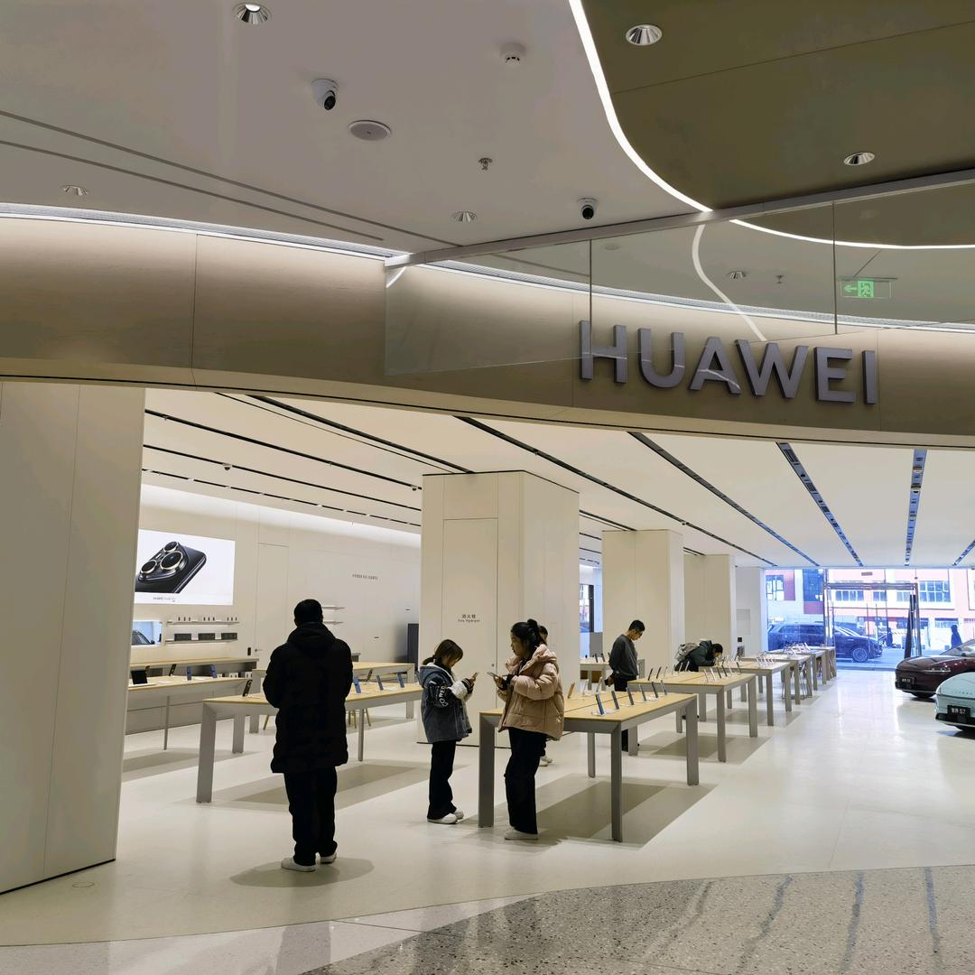 生龙智能生活馆邢浩翔