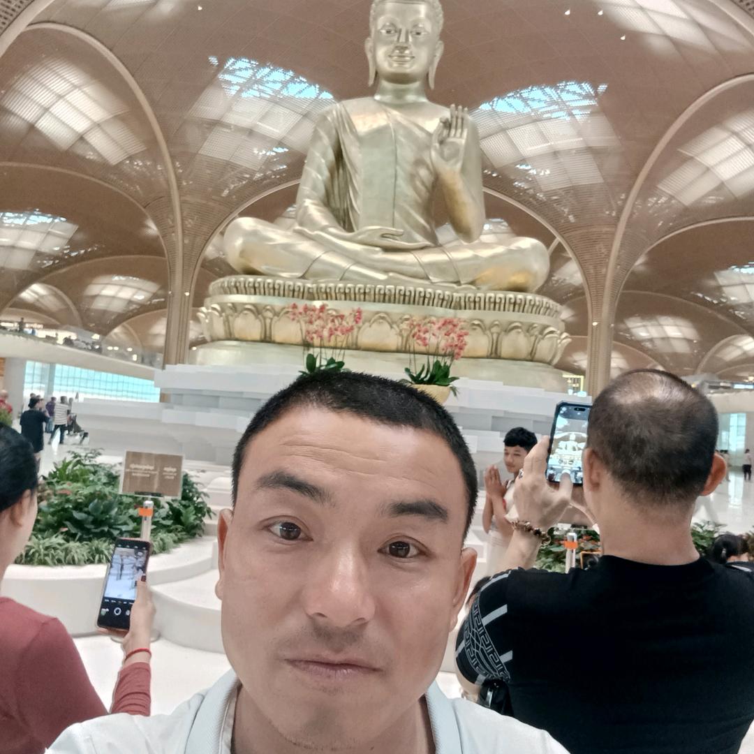 锦辉