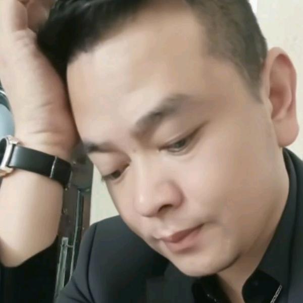 秋少哥