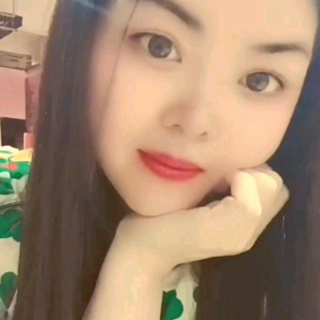 依香格格💝