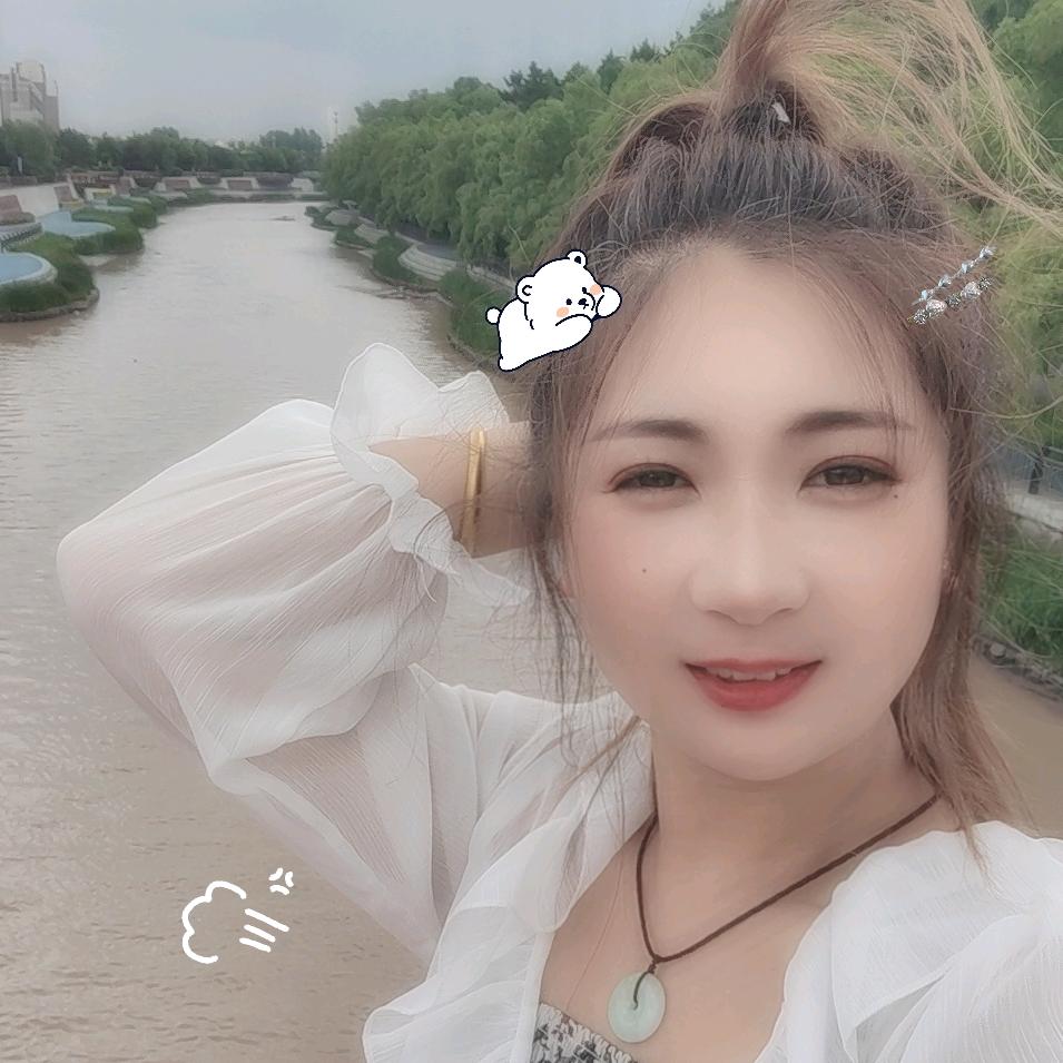 巧儿服饰精选店