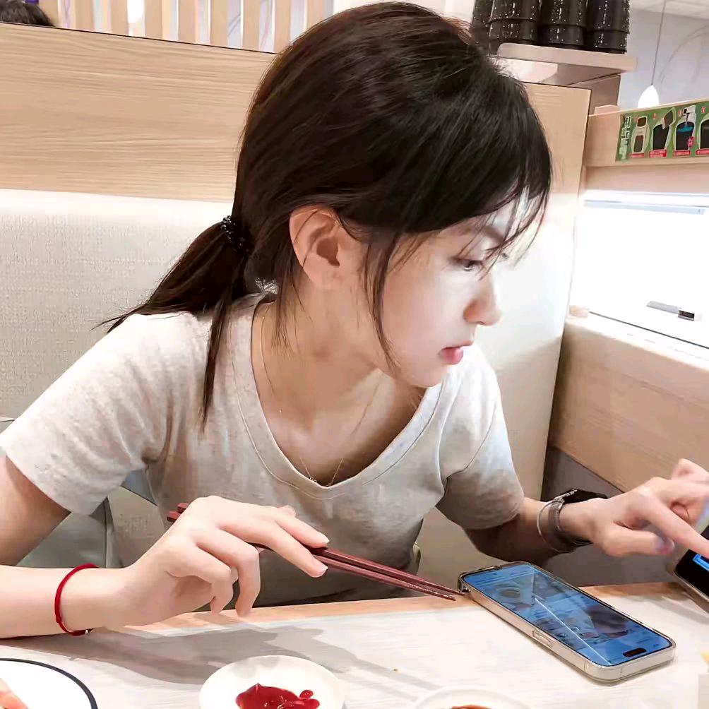 不言春.ᶻ 𝗓 𐰁