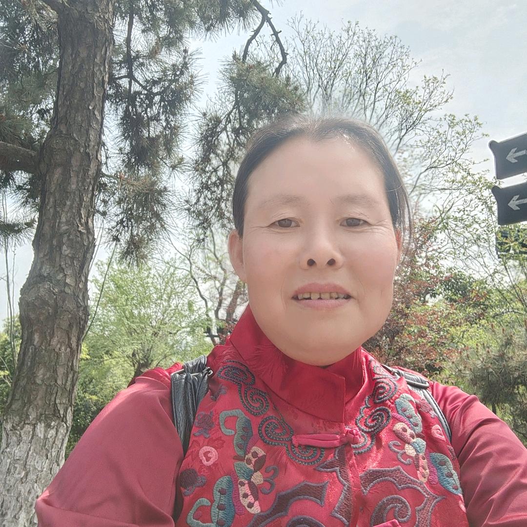 清纯火辣美少女