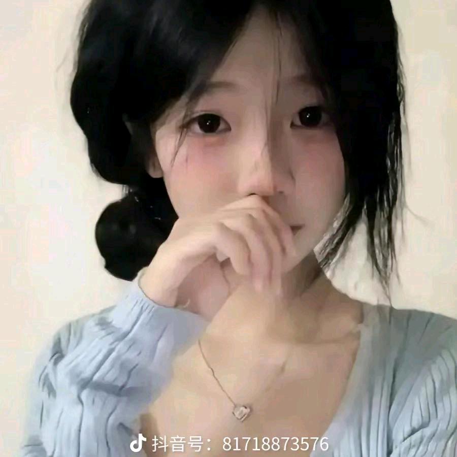 西瓜软糖好难吃。