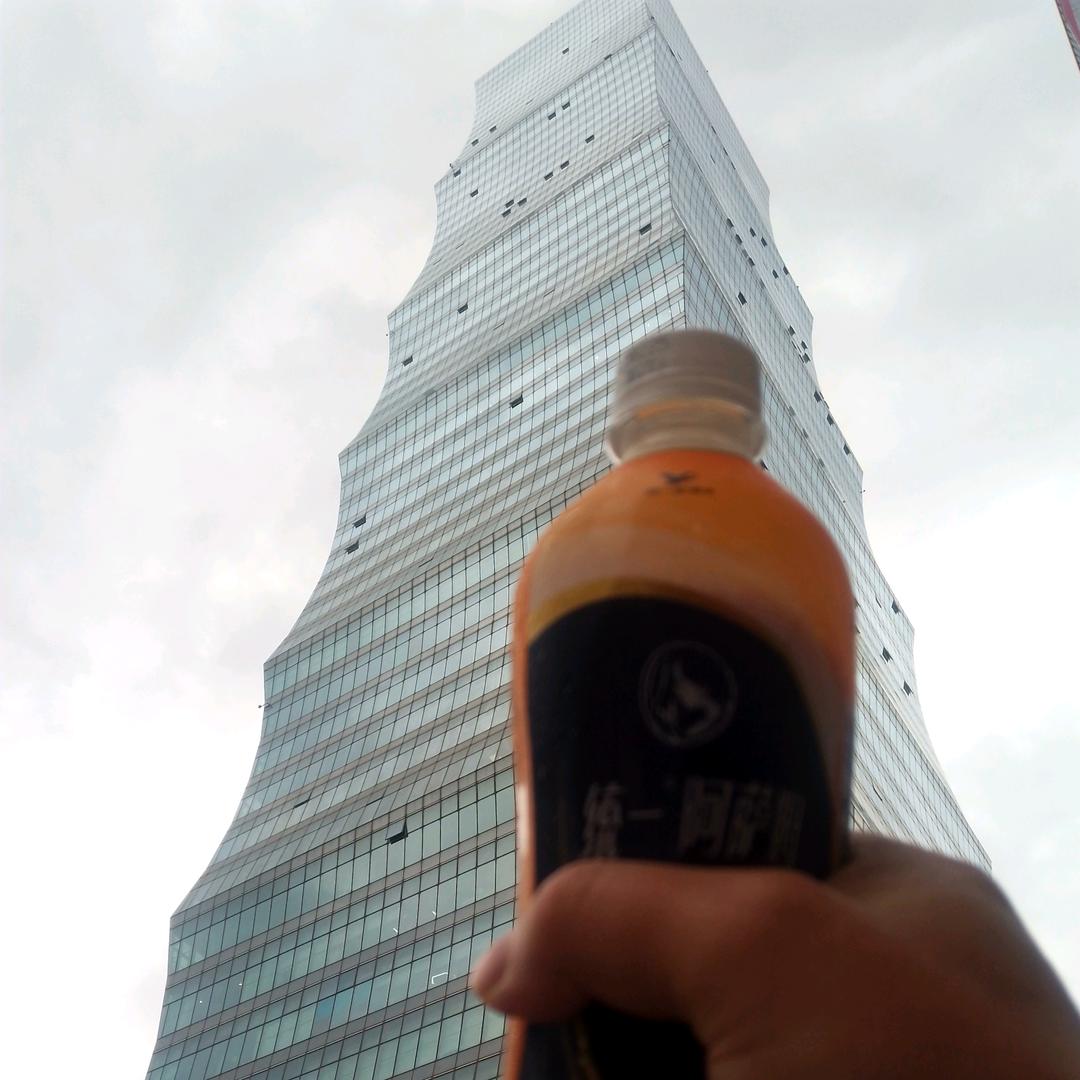 人情冷暖，世态炎凉。