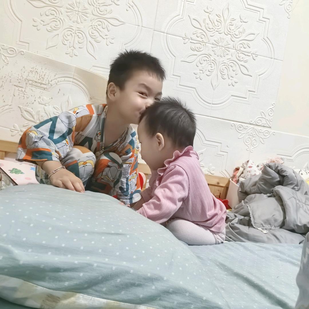 大艳  (记录生活日常分享)