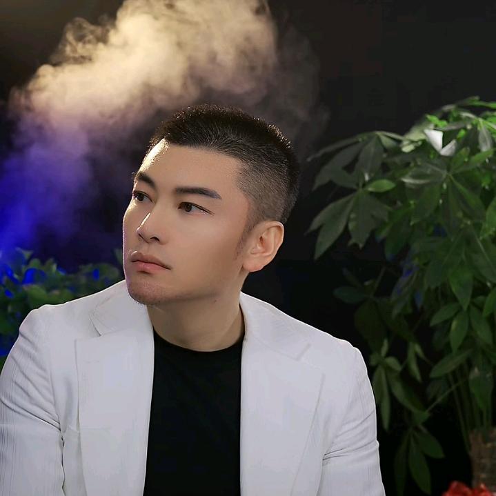 小阿新（直播号）