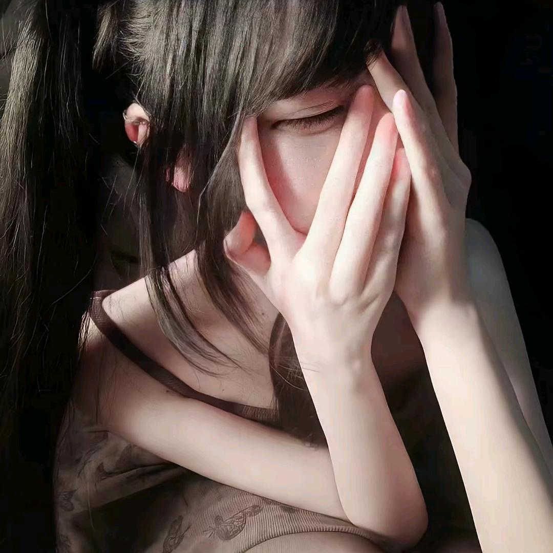 总撒谎说没事