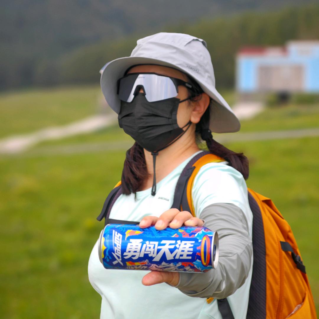六足记