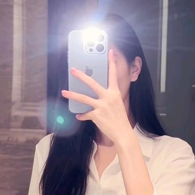 英宝😈