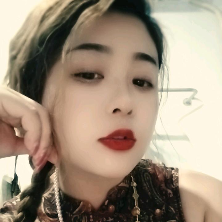 虢小斜对面衣见顺心女装店