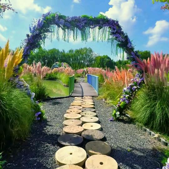 (ᐢᴖ ·̫ ᴖᐢ)