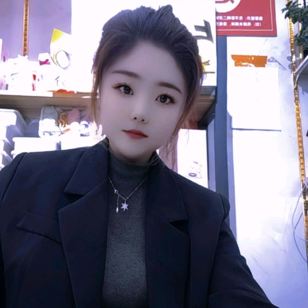 欣开大鞋服   坟台店