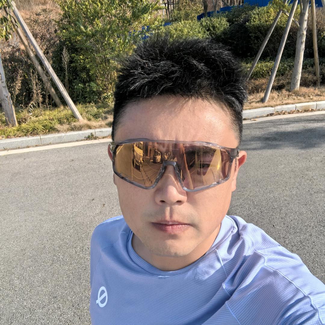 范兜兜的亲哥哥