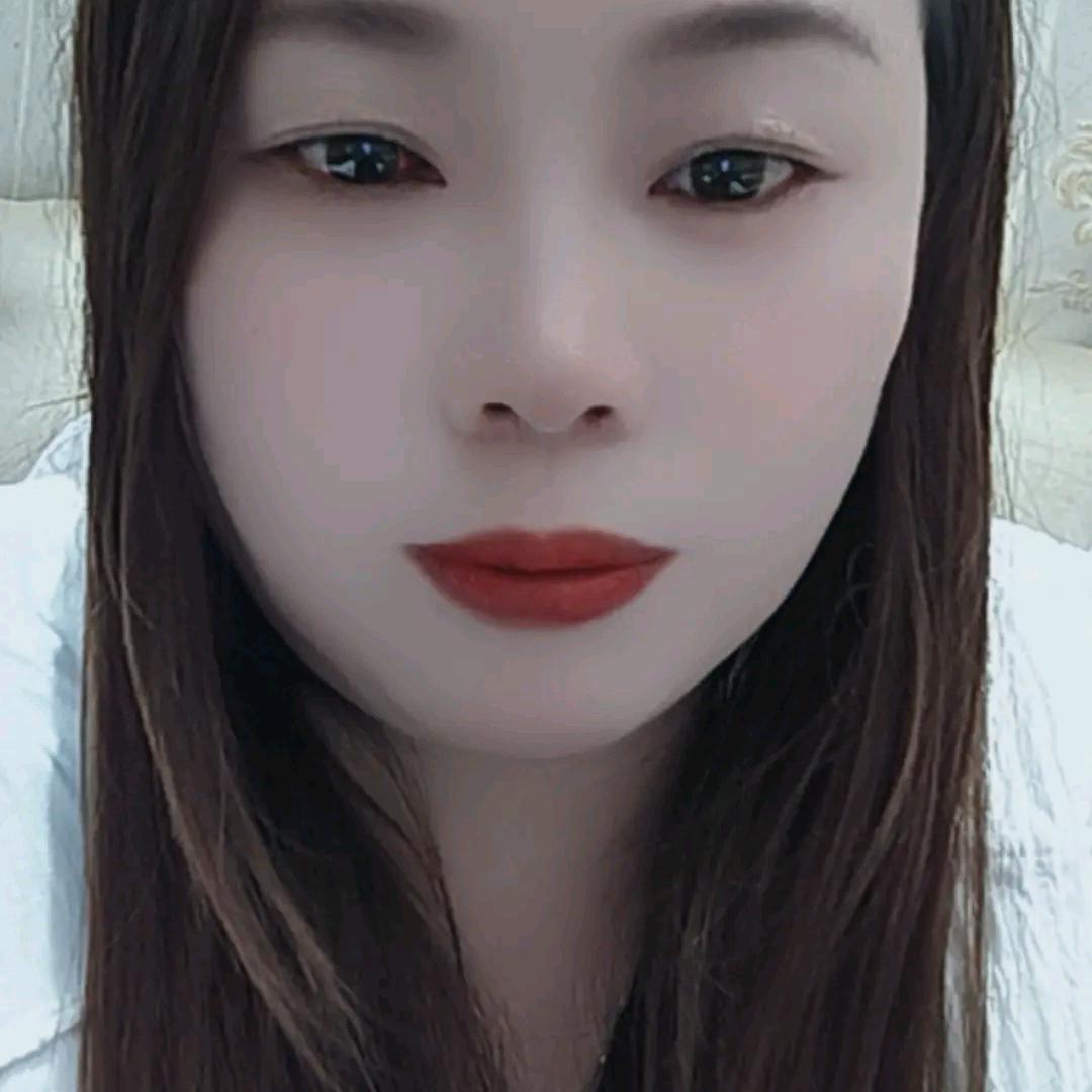 望夫妹，，单身，聊天跟唱歌主播