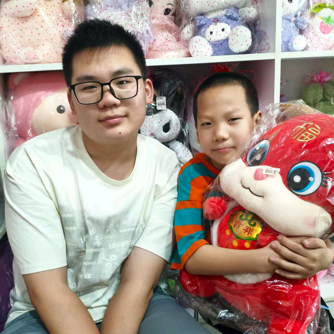 杰杰灿灿
