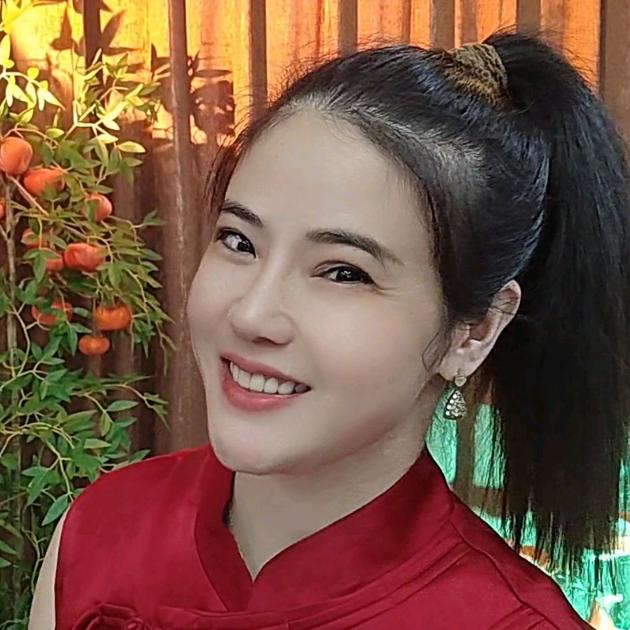 梅子吖