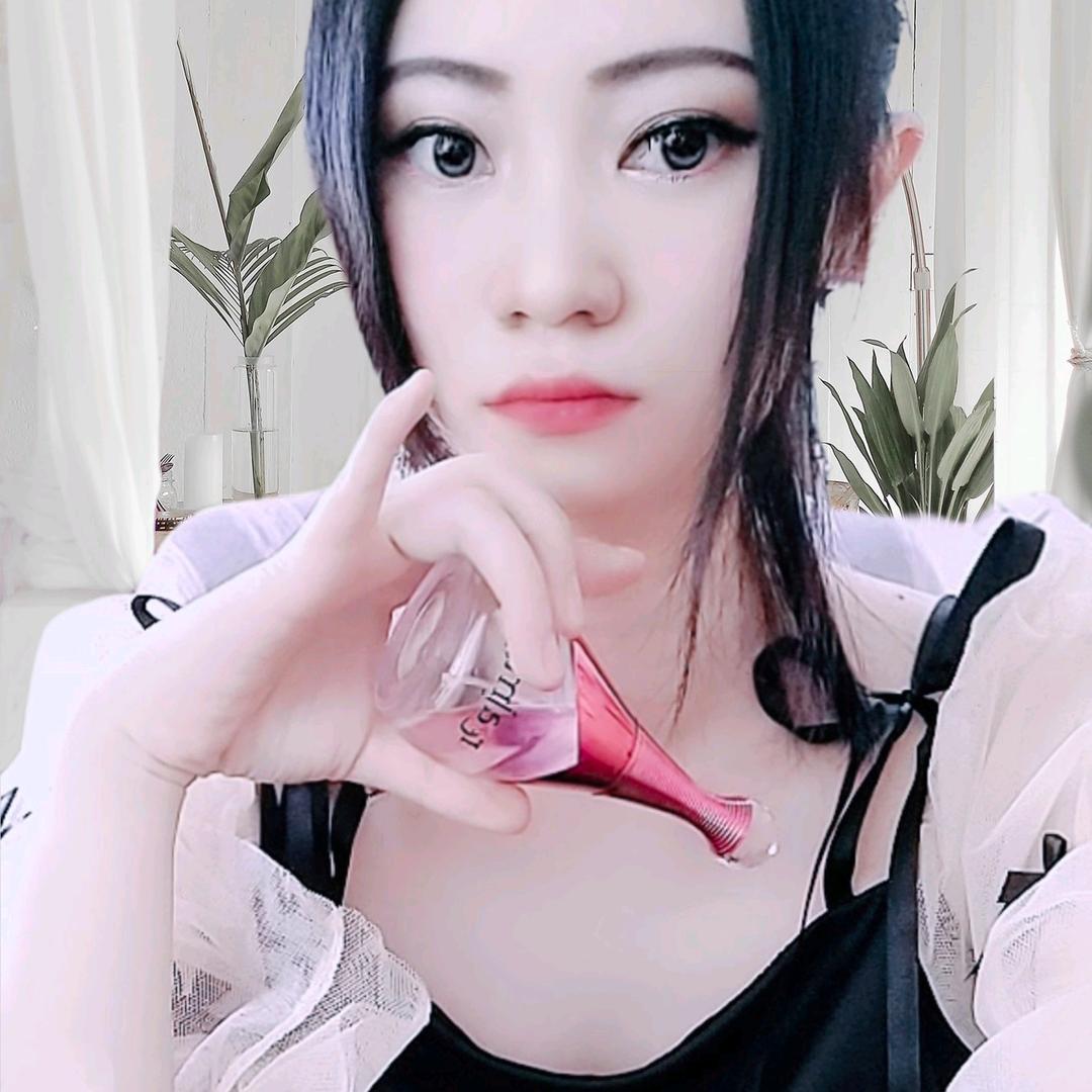 Caroline✨♬ ✨♬