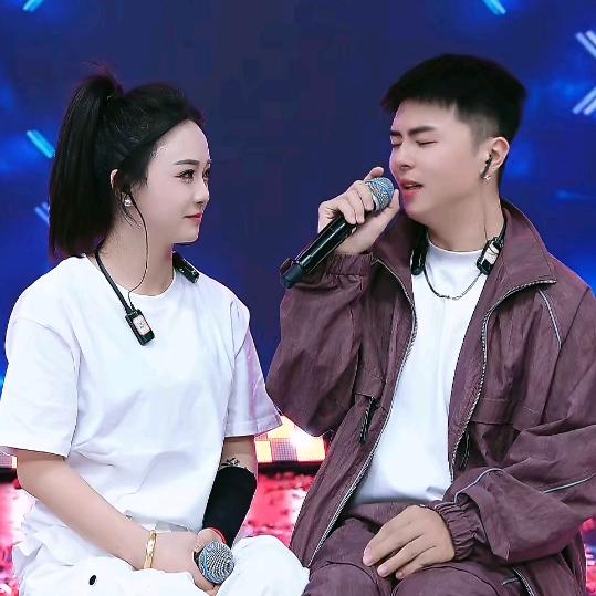 . -小 情 緒.128❤8820