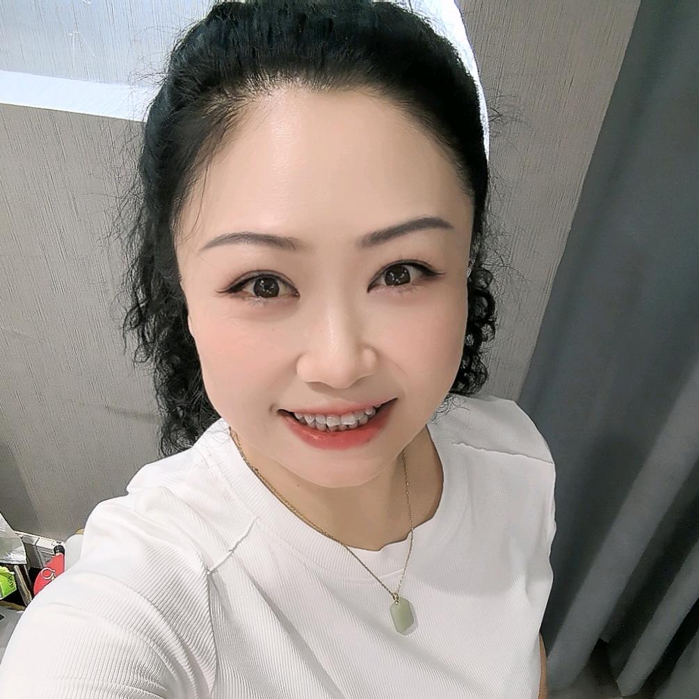 汇川区美伊柜服装店