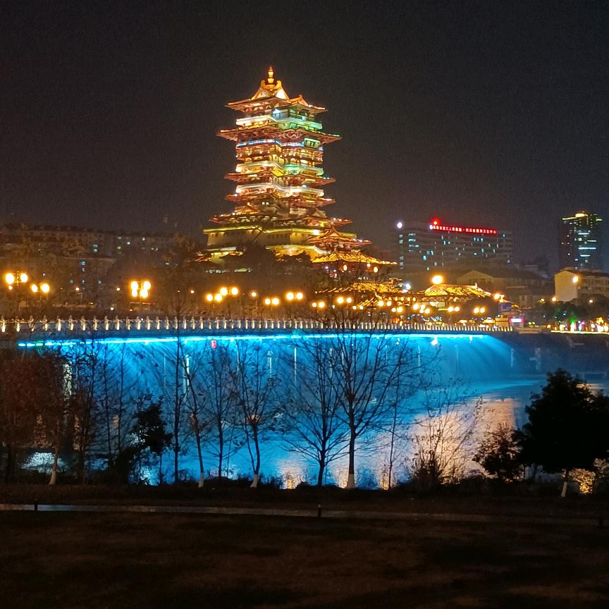 🥀谋爱ꦽ先᭨谋生ꦾᩚ࿐