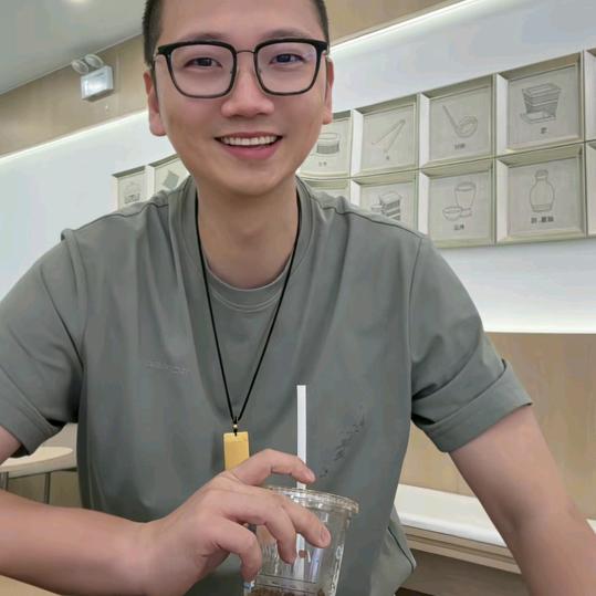 刘凯鹏好物挖掘机