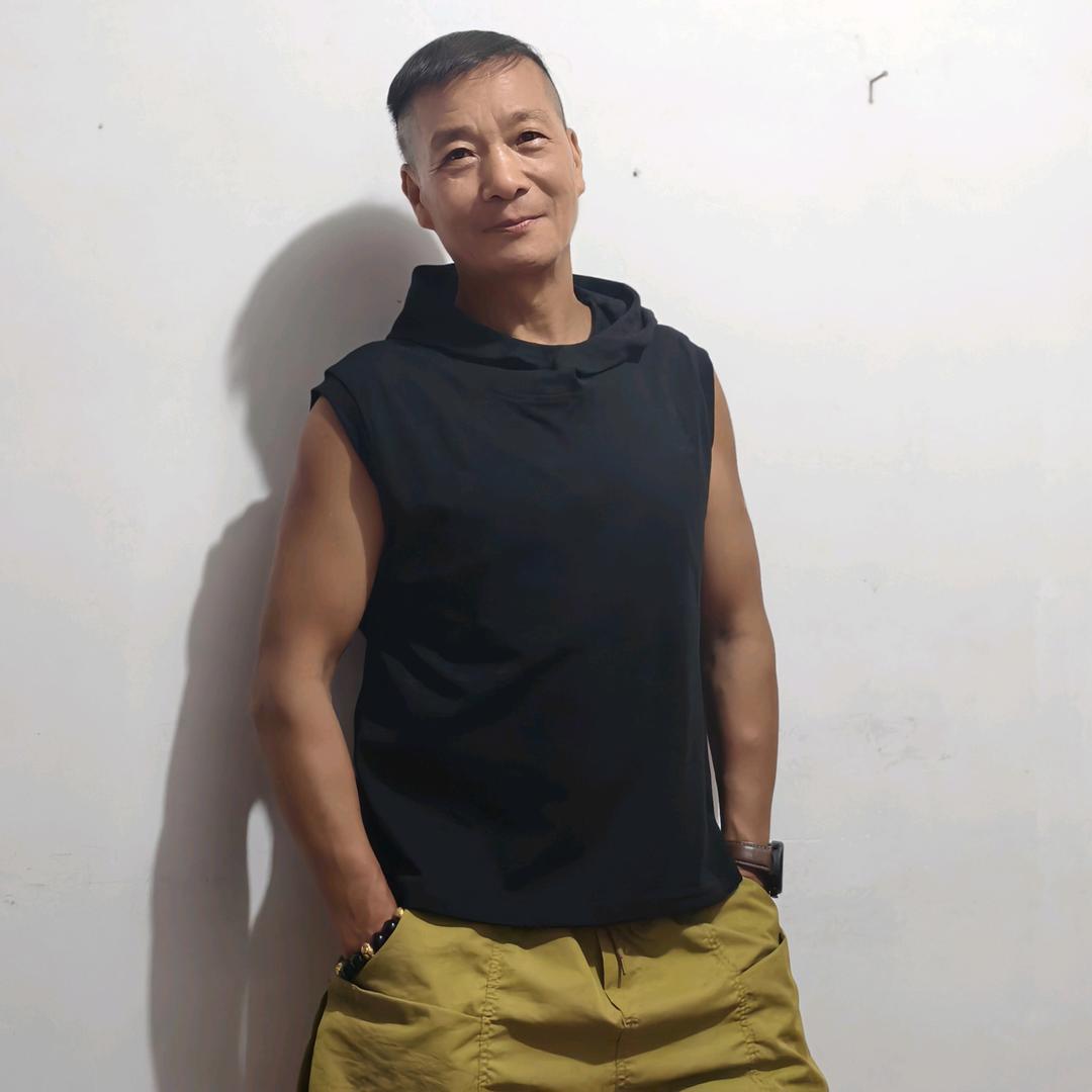 单身大叔~海佬