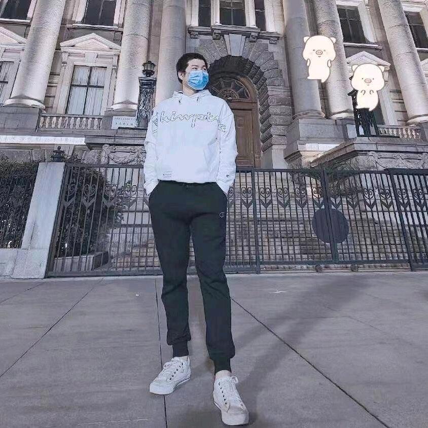 Mr. Zhang張先生