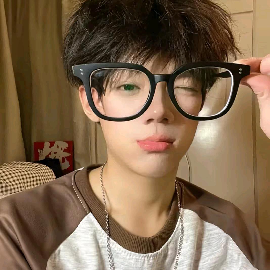 睡不醒的秋刀鱼