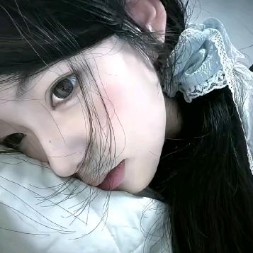 辞芝栀（露芷妍）