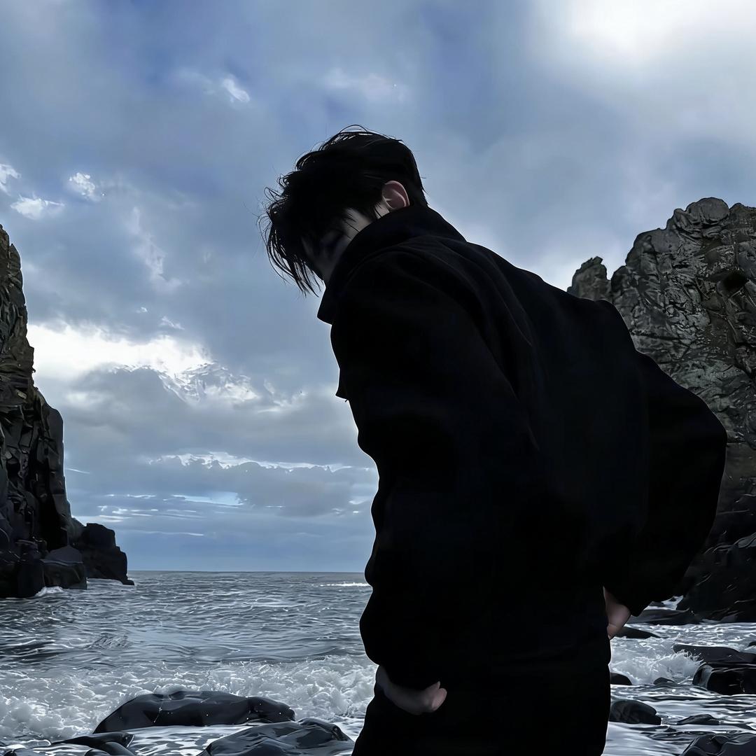 被窝探险家(●—●)