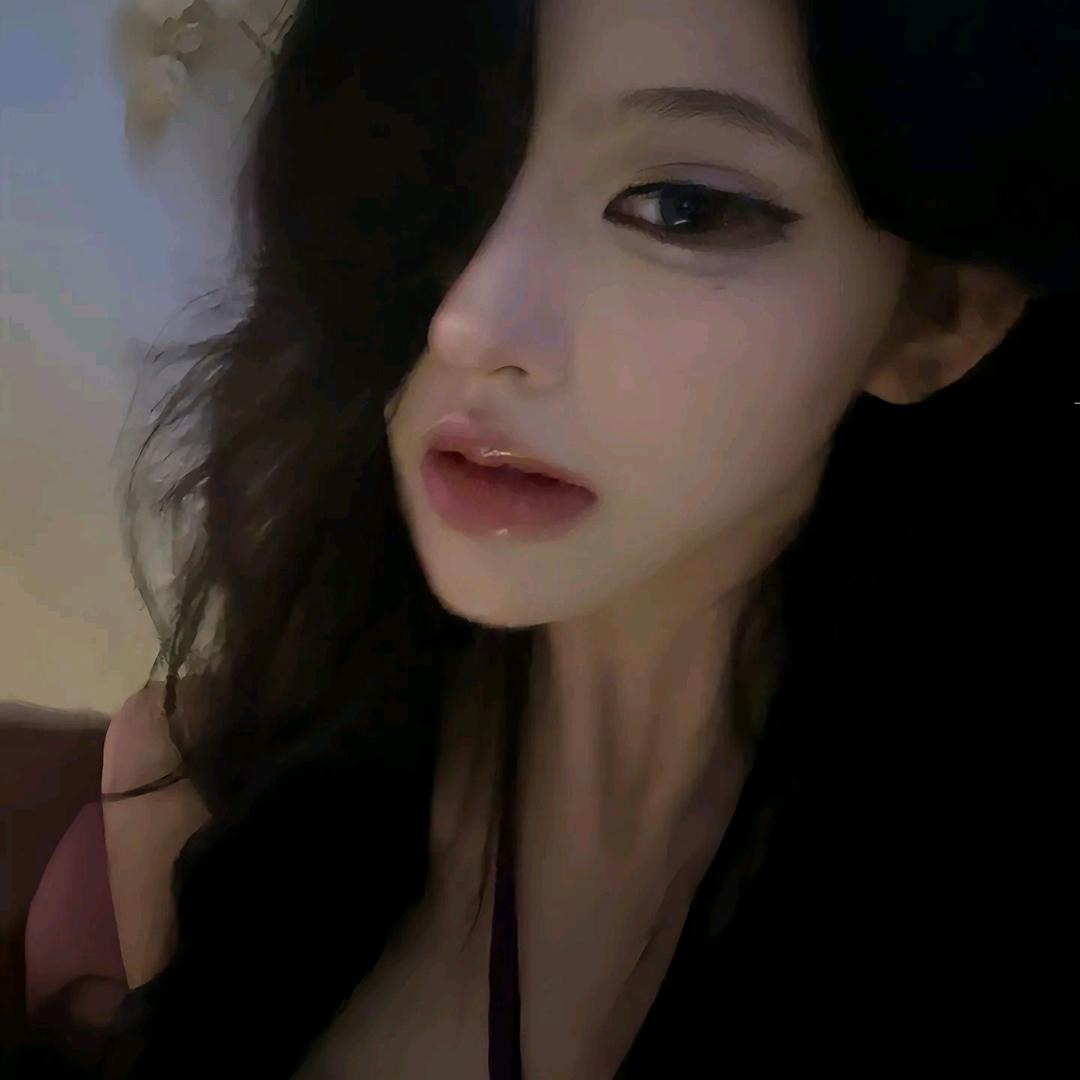 妲己娘娘（迪丽热巴宝贝）🌹🌸🌼🌷