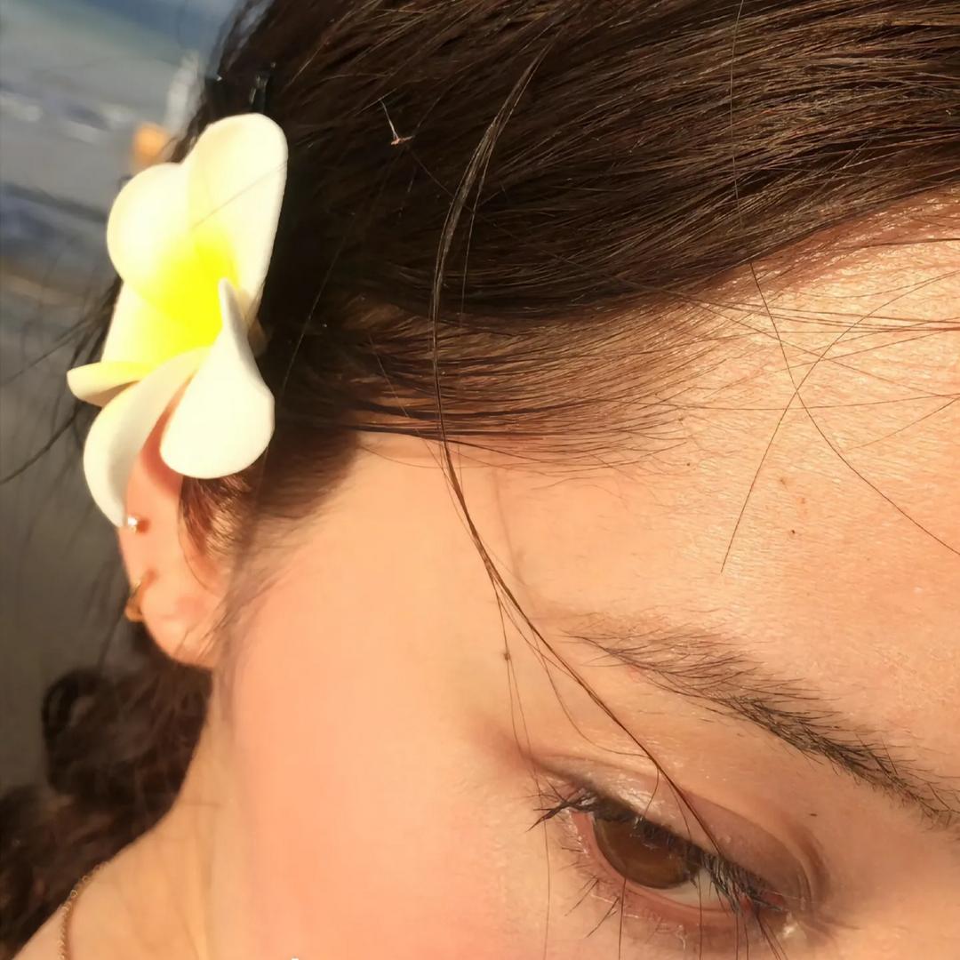 大眼萌妹