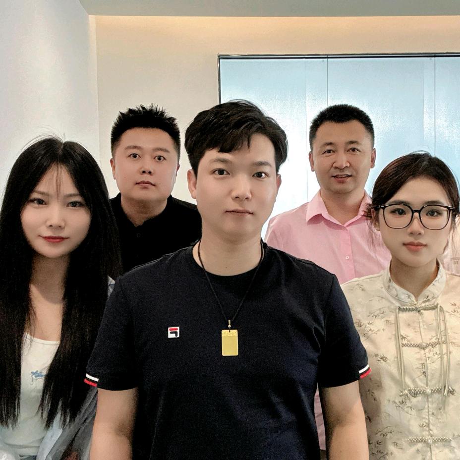路琪华睿