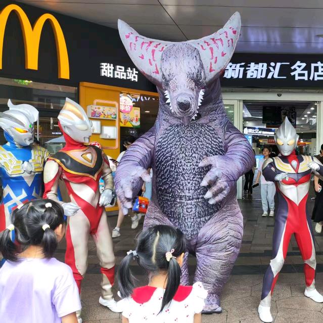 奥特六兄弟-教授