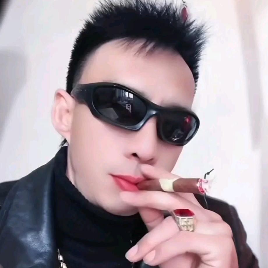 A河南小墨镜🐉