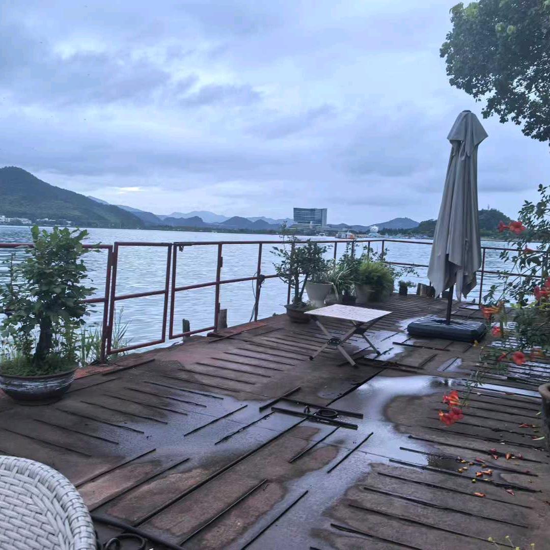 平湖秋月