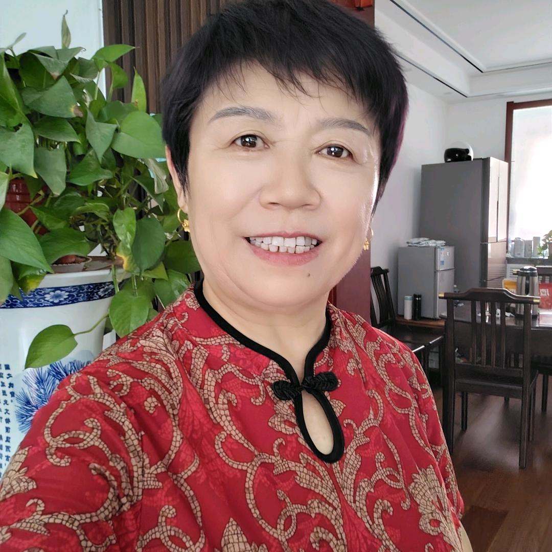 董桂英