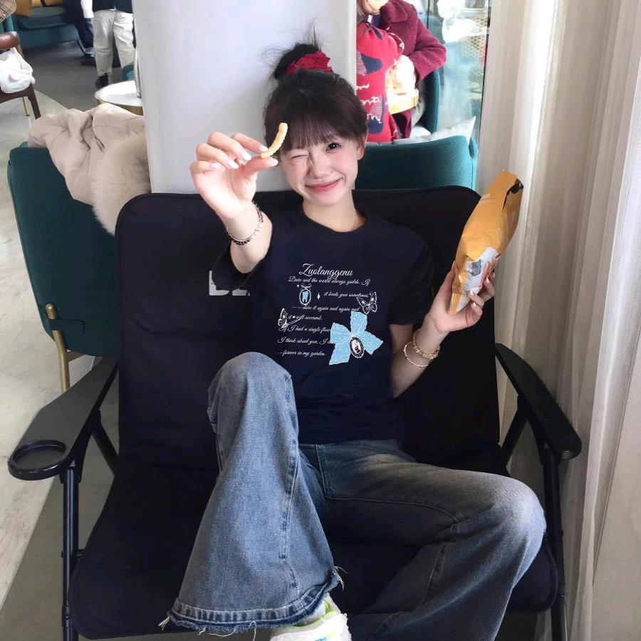 创艺服装工厂店