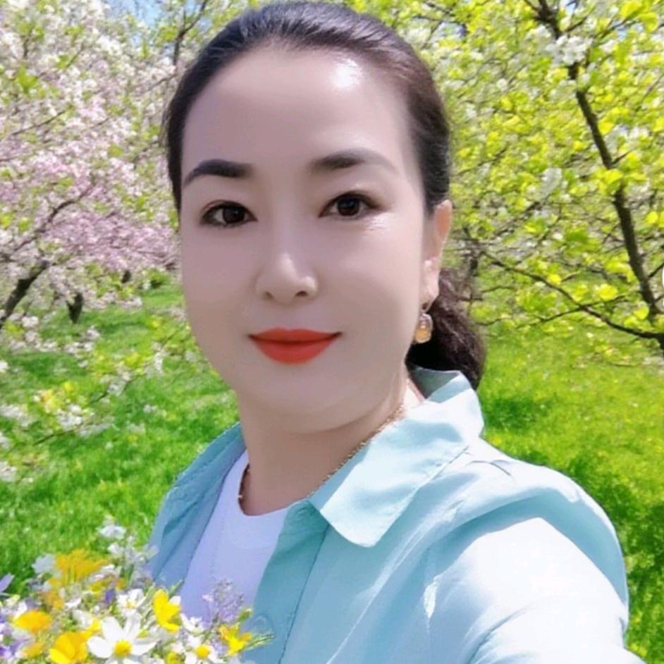 哈斯依提