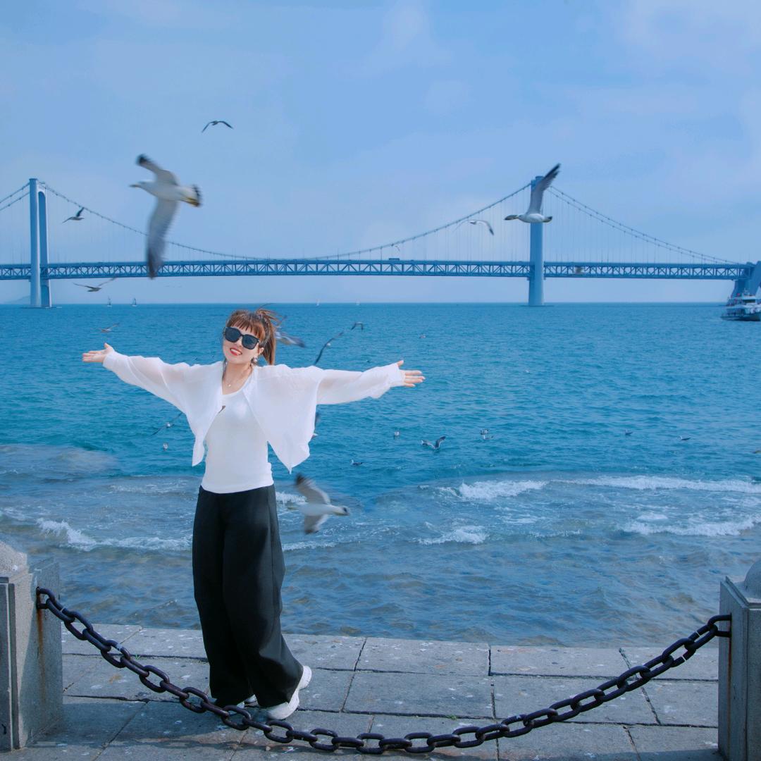 丽