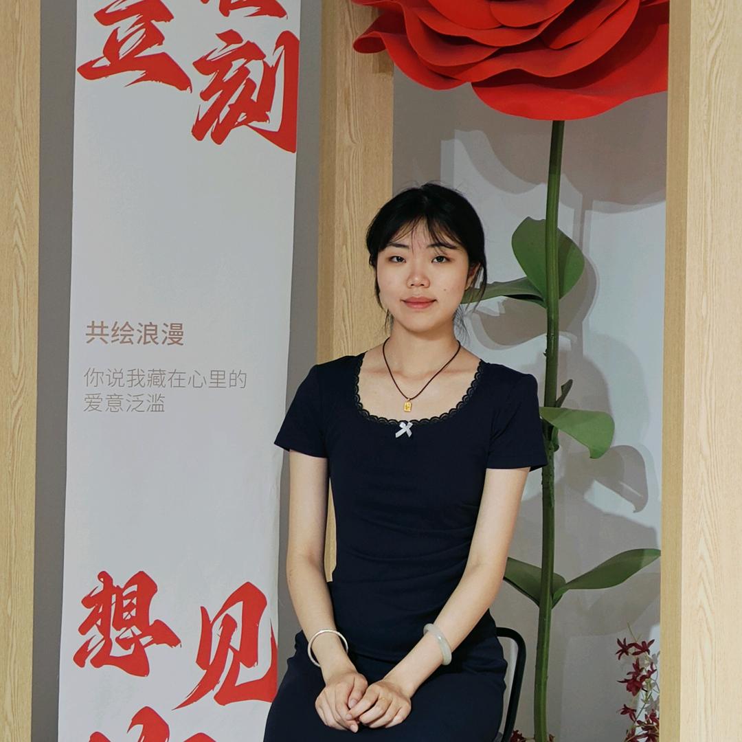 自由鱼女装---明明