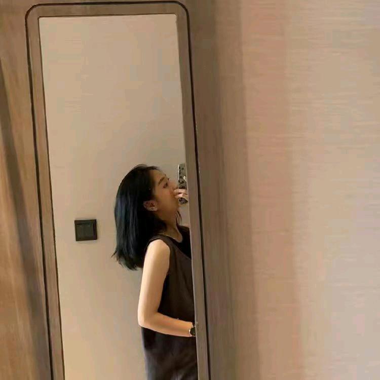 奥特曼打怪兽。