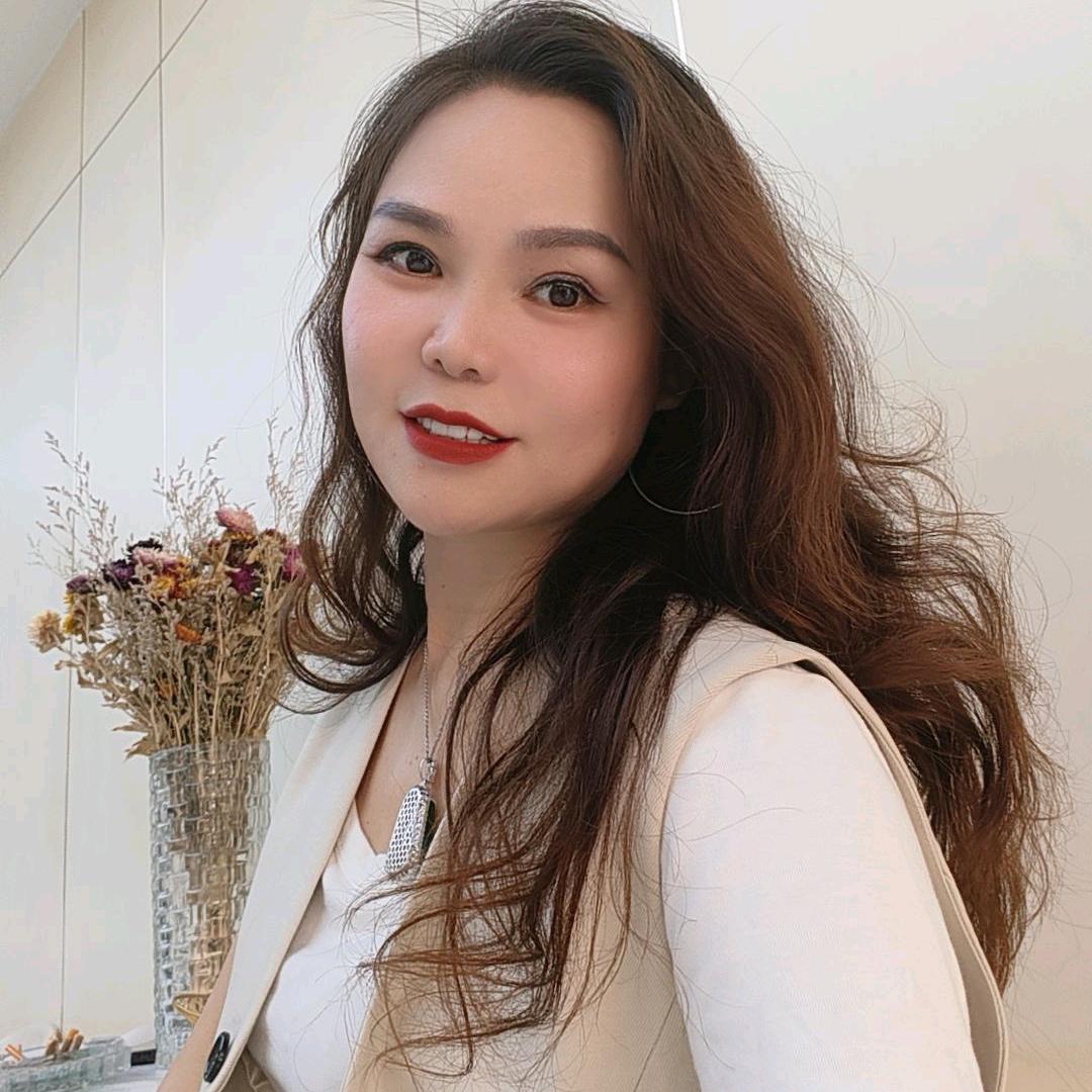 英子
