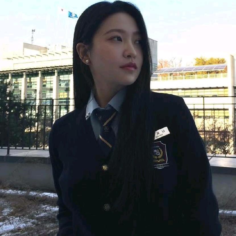 美女今天不ci饭