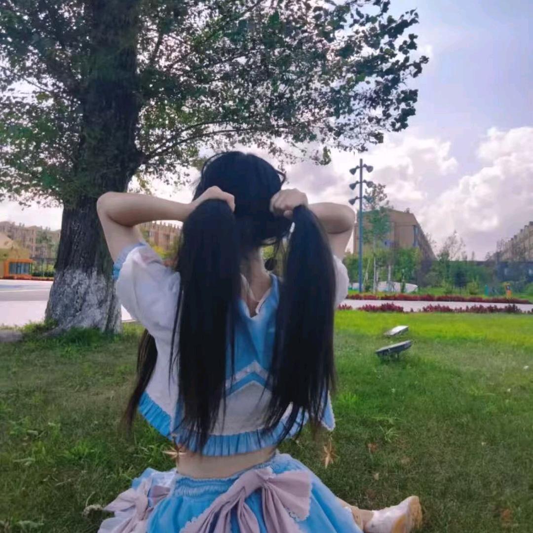 兮兮