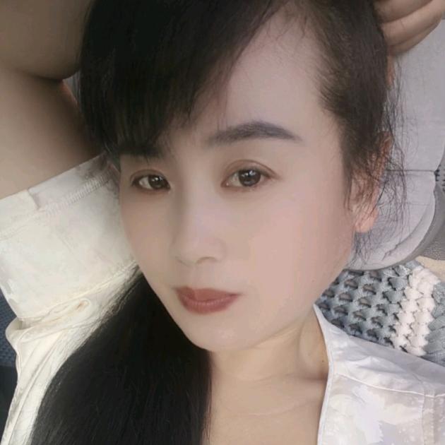 我是生产除尘布袋厂家，各种配件，批发。