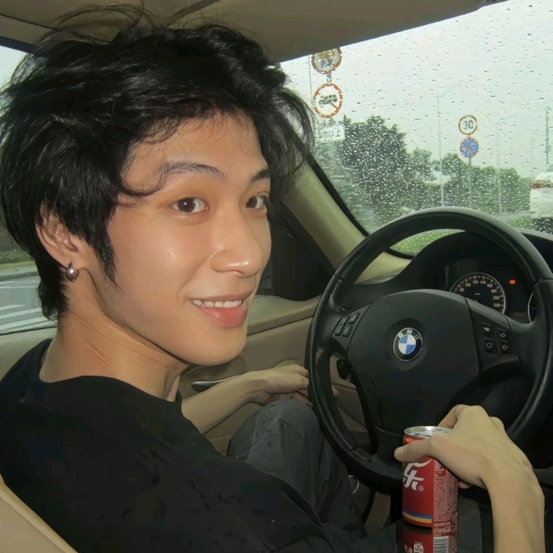 睡够10h就原谅世界