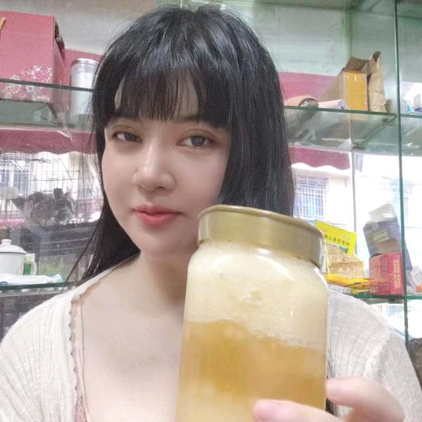 向彩霞 在长沙卖农村有机农产品