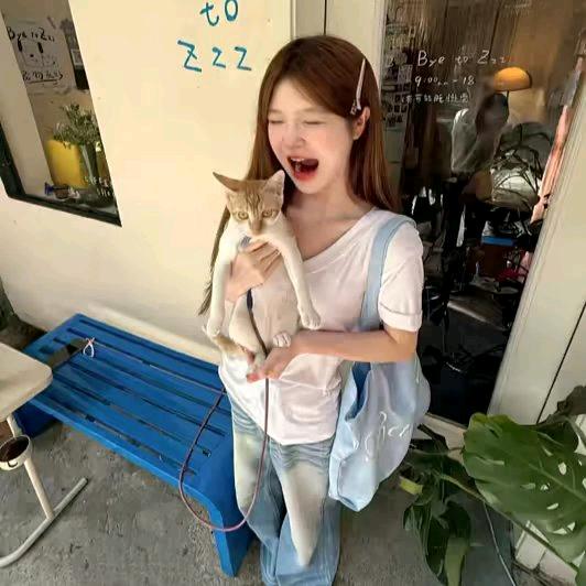 芊崽崽.